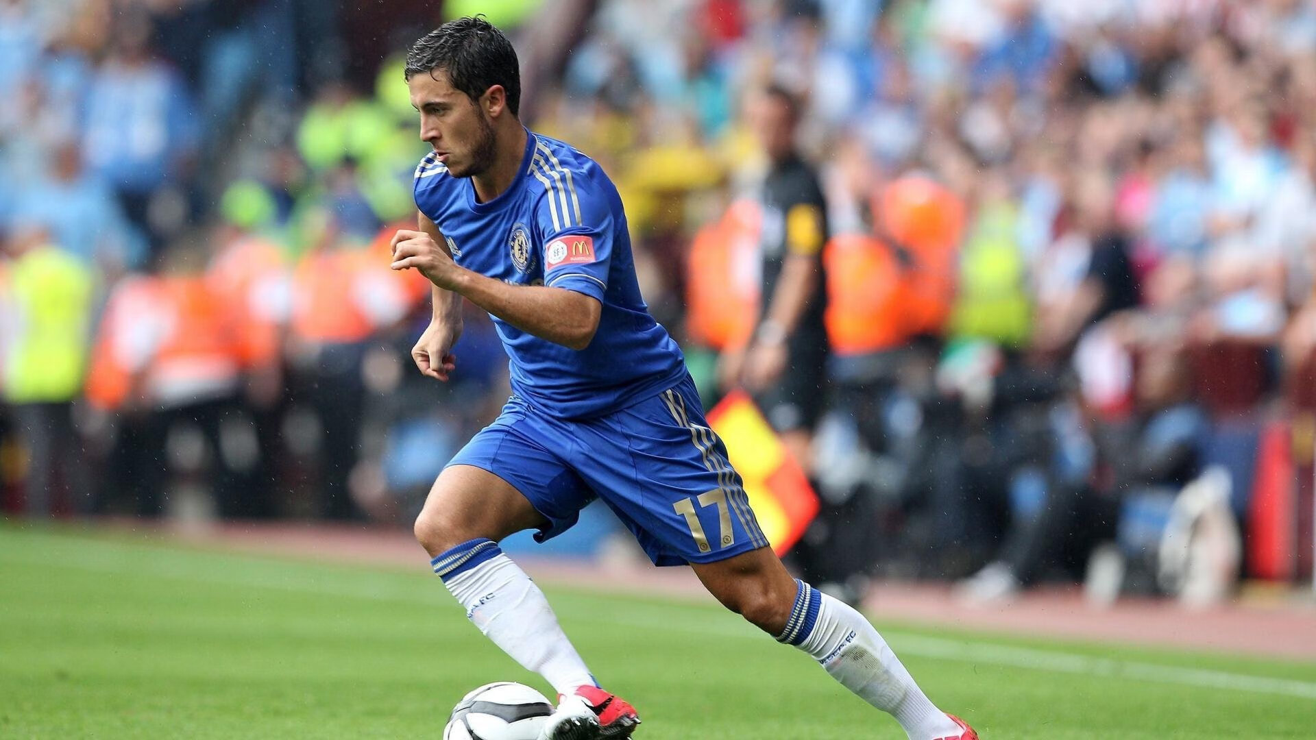 卓尔擦肩降级深陷泥潭，努力逃脱保级险境，卓尔到底是做什么的_