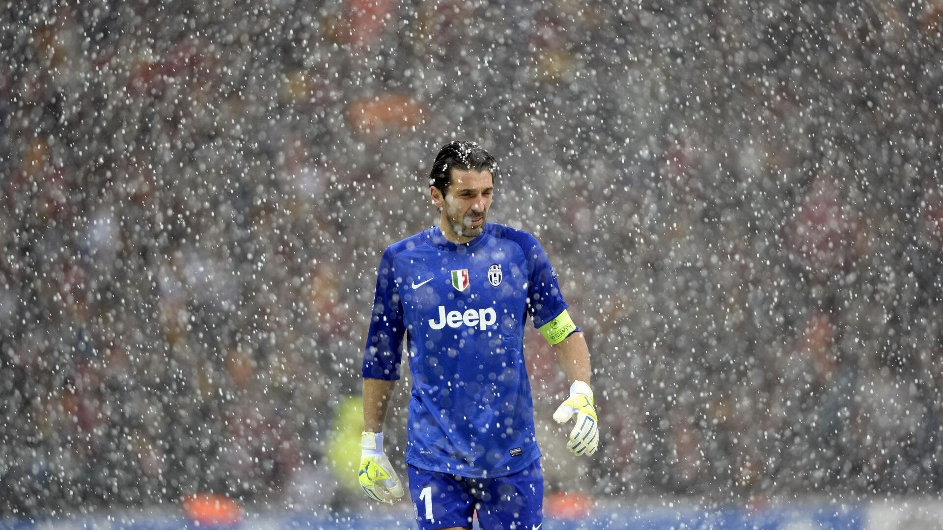 北京国安中场控制力增强，比赛节奏掌控自如，北京国安现场