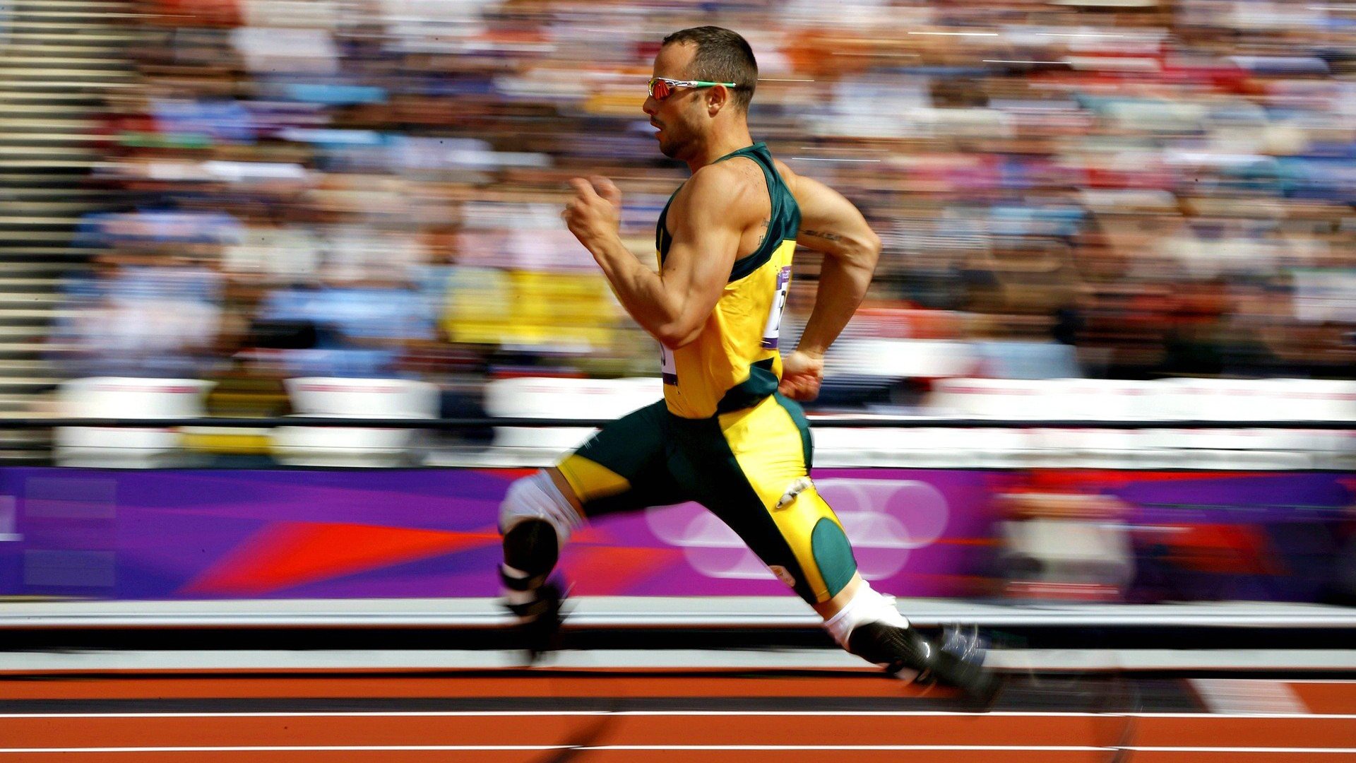 各路豪强在赛场上搏杀,展现出强大竞技实力,各路豪杰是什么意思